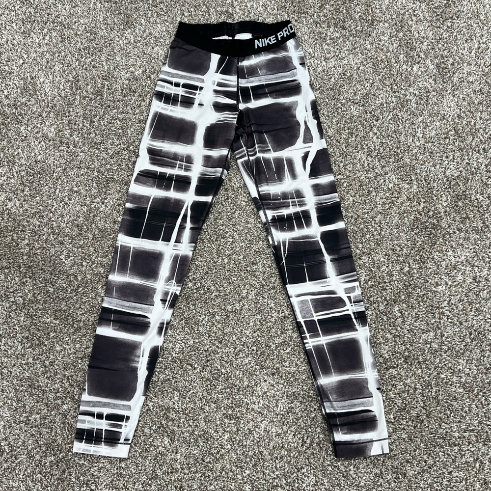 Nike Pro Leggings Size Small